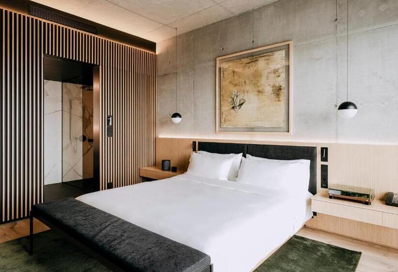 Люкс, Nobu Hotel Warsaw