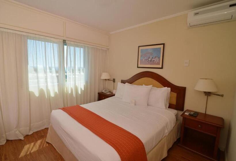 اتاق لوکس با چشم‌انداز دریا, Sunset Beach