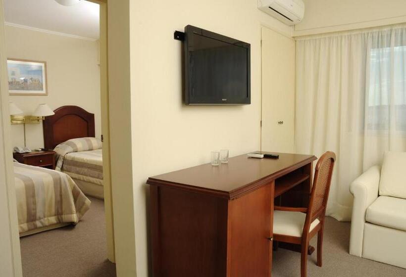 سوییت با چشم‌انداز دریا, Sunset Beach