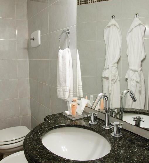 سوییت با چشم‌انداز دریا, Sunset Beach