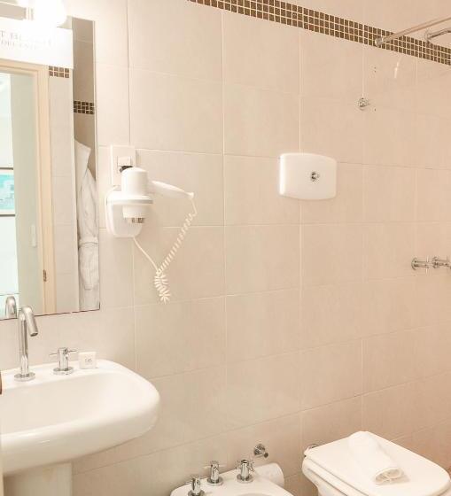 سوییت با چشم‌انداز دریا, Sunset Beach