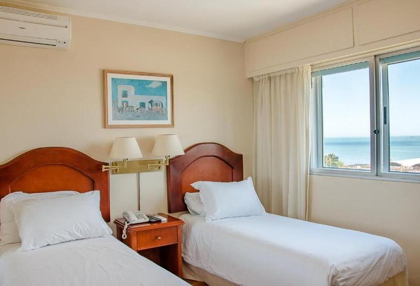 سوییت با چشم‌انداز دریا, Sunset Beach