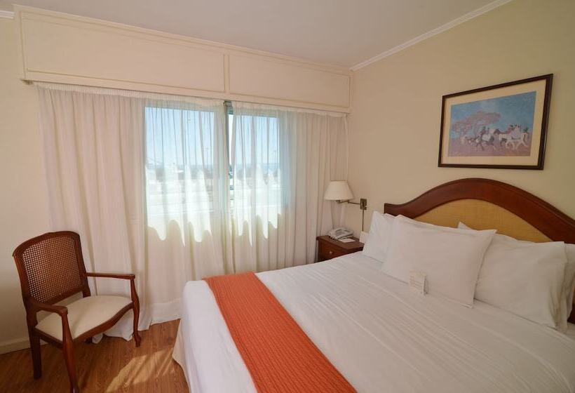 اتاق لوکس با چشم‌انداز دریا, Sunset Beach