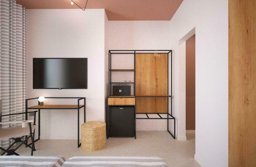 Номер Стандарт, tent Lloret de Mar