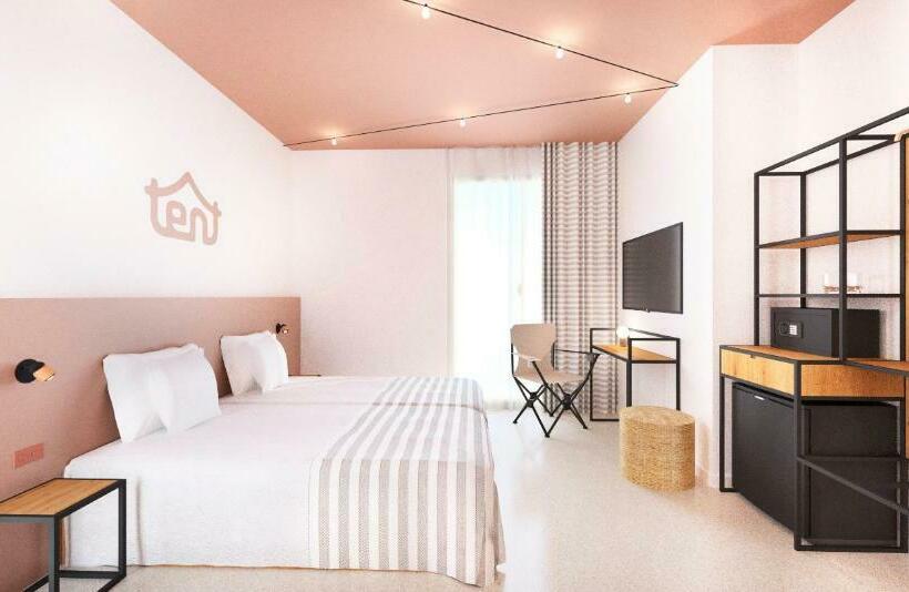 Номер Стандарт, tent Lloret de Mar