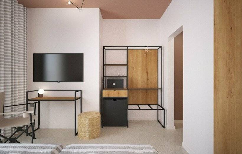 Номер Стандарт, tent Lloret de Mar