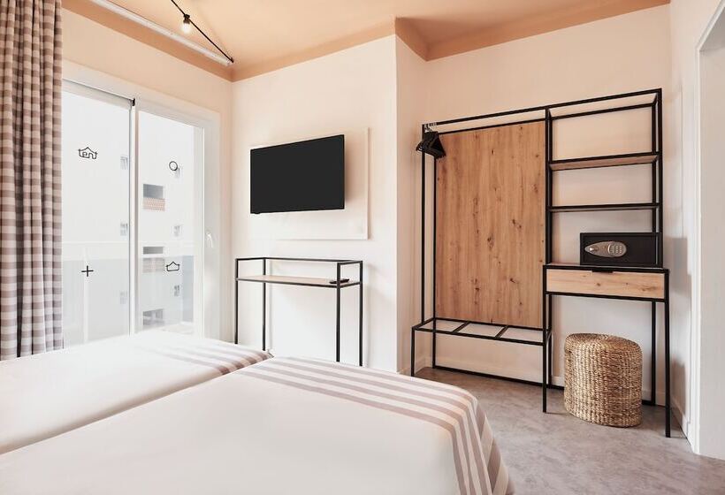 Номер Стандарт Вид на Бассейн, tent Lloret de Mar