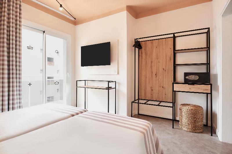 Номер Стандарт, tent Lloret de Mar