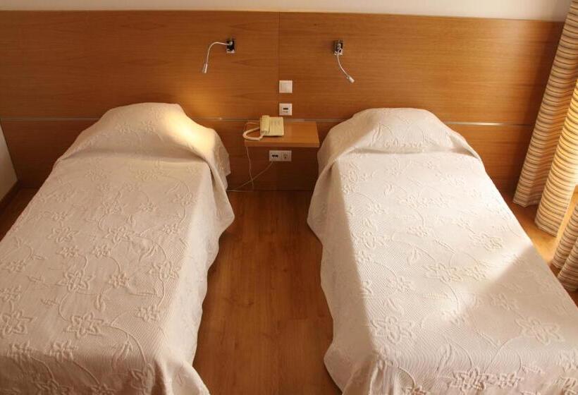 标准单人间, Zenite