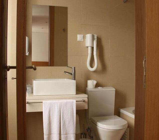 标准单人间, Zenite