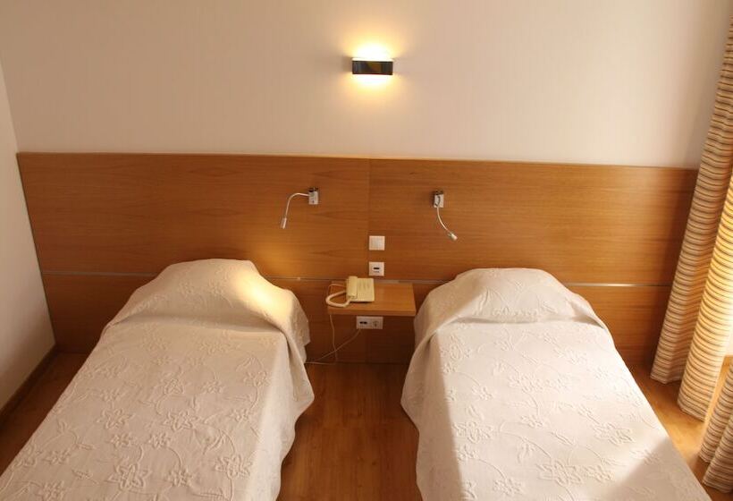 标准单人间, Zenite