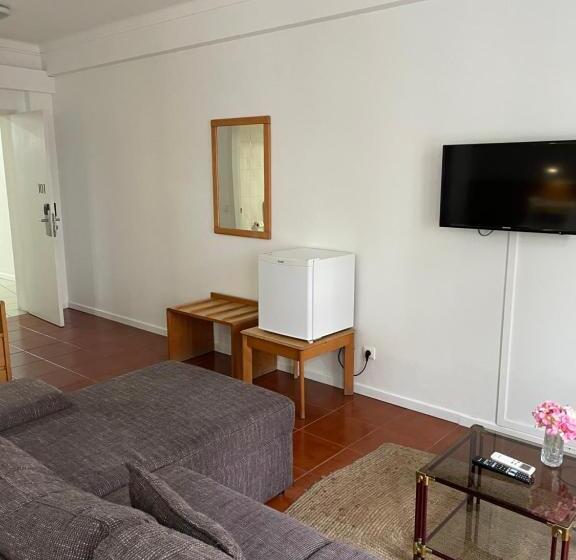 小型套房带阳台, Ilha