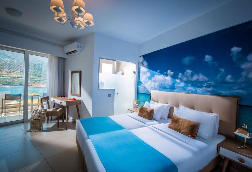 オーシャンビューデラックスステューディオ, Troulis Apart