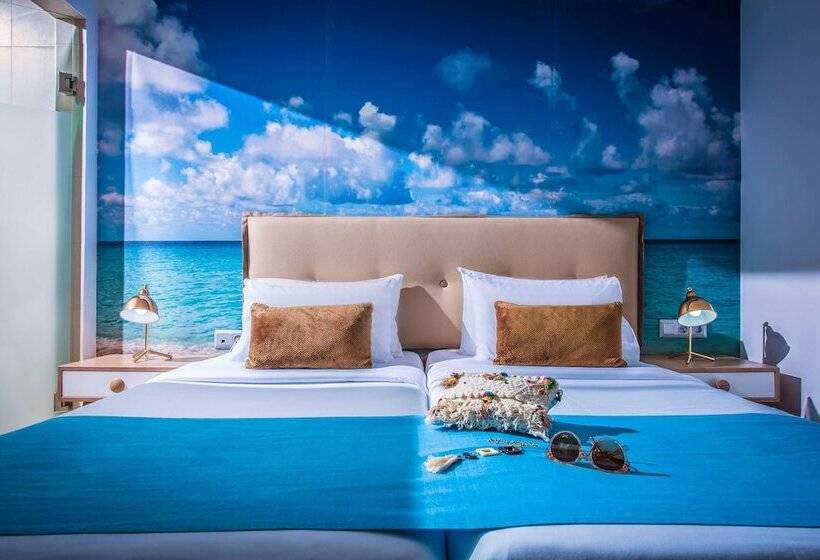 オーシャンビューデラックスステューディオ, Troulis Apart