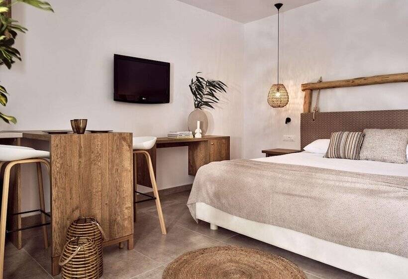 スーペリアスタジオ, Troulis Apart