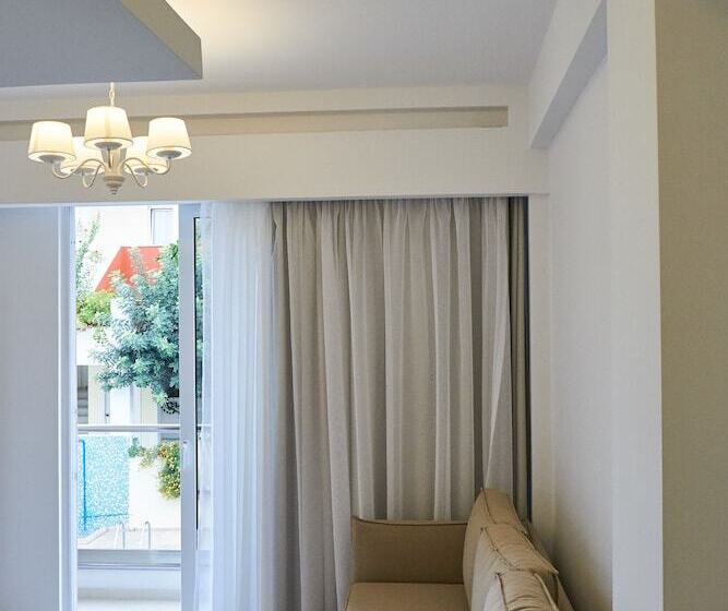 オーシャンビューの１ベッドルームデラックスアパート, Troulis Apart