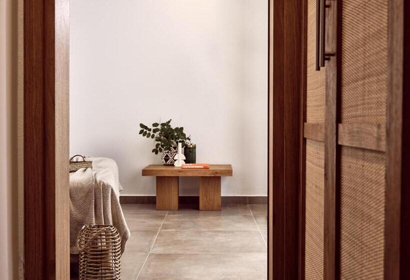 オーシャンビューの１ベッドルームデラックスアパート, Troulis Apart