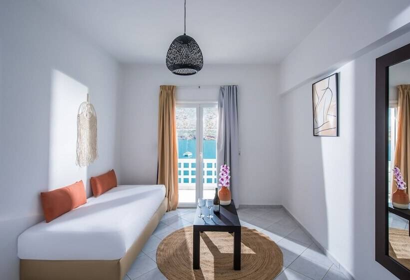 海の見える１ベッドルームアパートメント, Troulis Apart