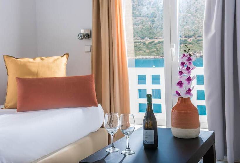 海の見える１ベッドルームアパートメント, Troulis Apart