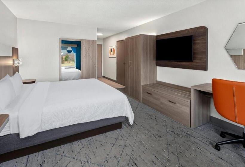 Büyük Çift Kişilik Yataklı Standart Oda, Holiday Inn Express Hotel & Suites Chicago Algonquin, An Ihg
