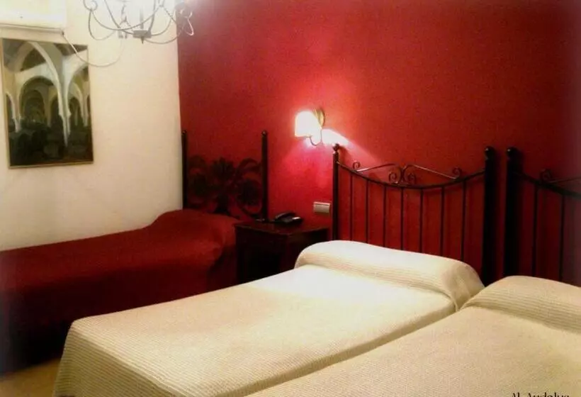 اتاق استاندارد سه نفره, Al Andalus Jerez