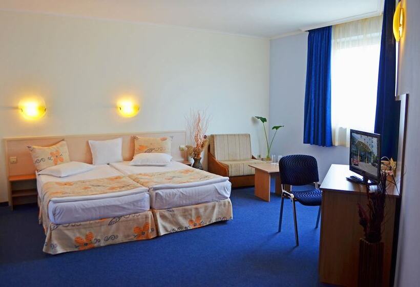 スタンダードルーム, Aqua