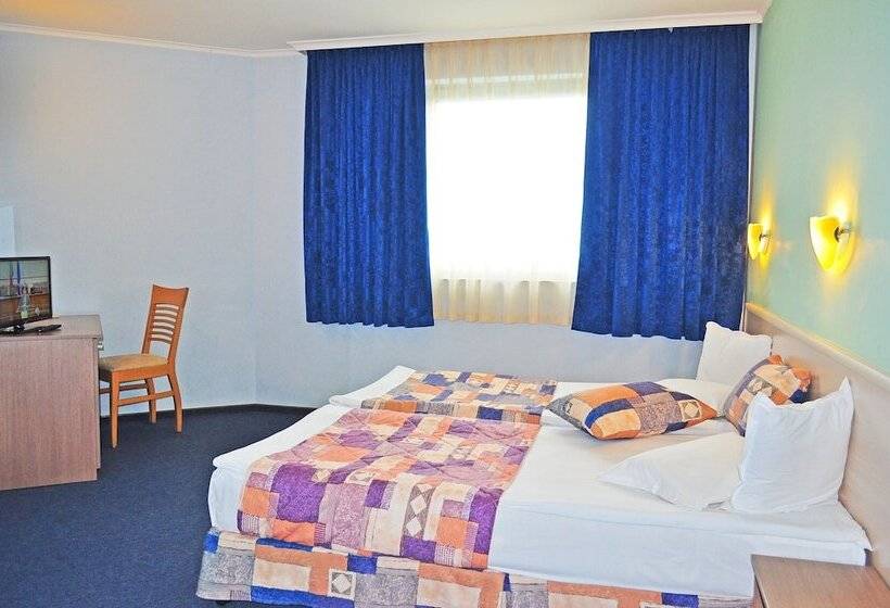 ファミリールーム, Aqua