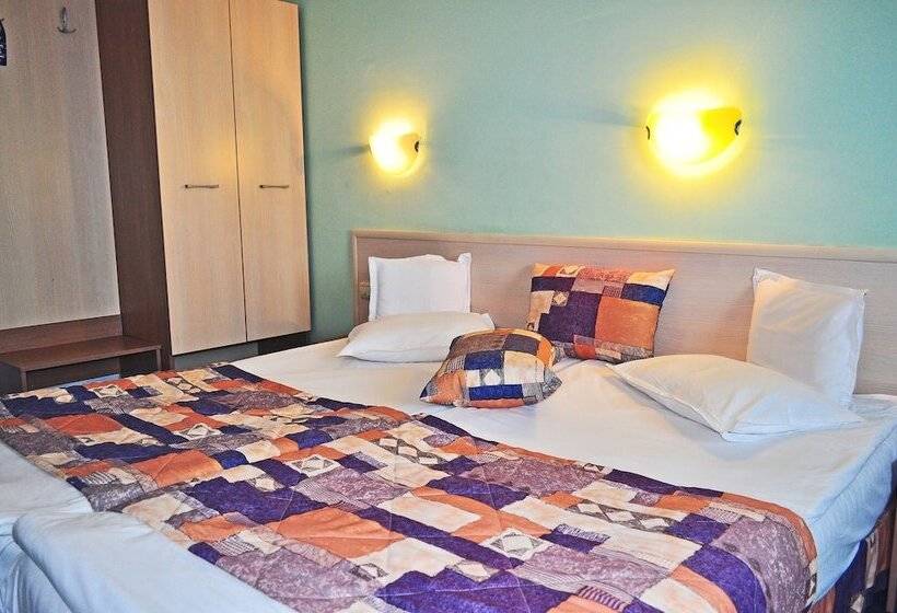 ファミリールーム, Aqua