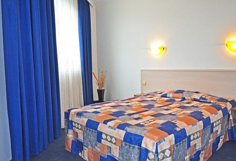 エコノミールーム, Aqua