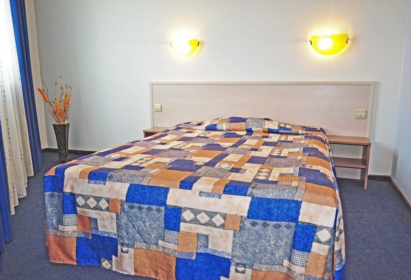 エコノミールーム, Aqua