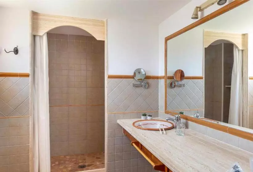سوئیت جونیور خانوادگی, Finca Hotel Can Canals & Spa