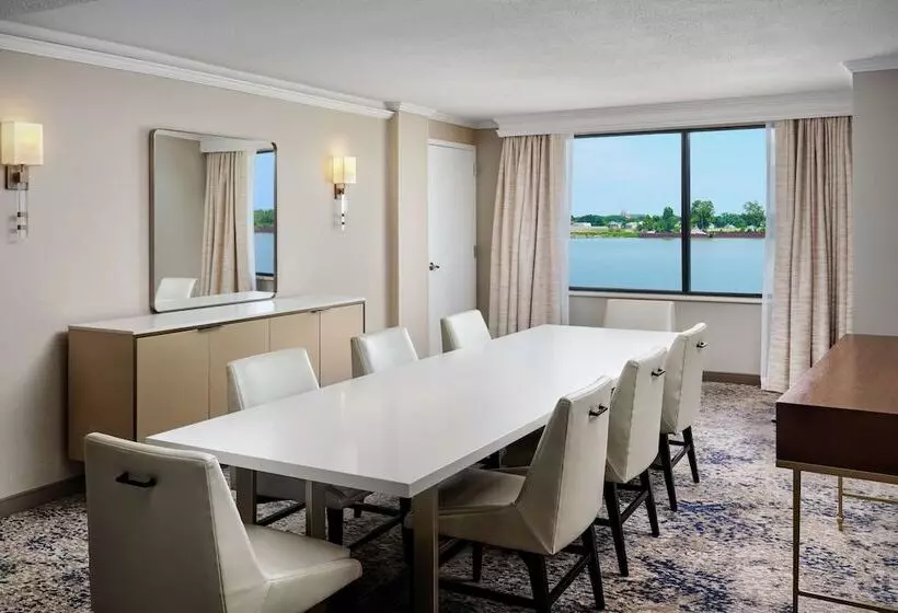 身障者適用スイートルーム, Hilton New Orleans Riverside
