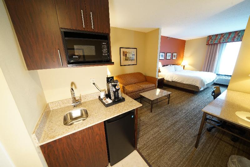 스위트 킹사이즈 침대, Holiday Inn Express Hotel & Suites Tampa Oldsmar, An Ihg