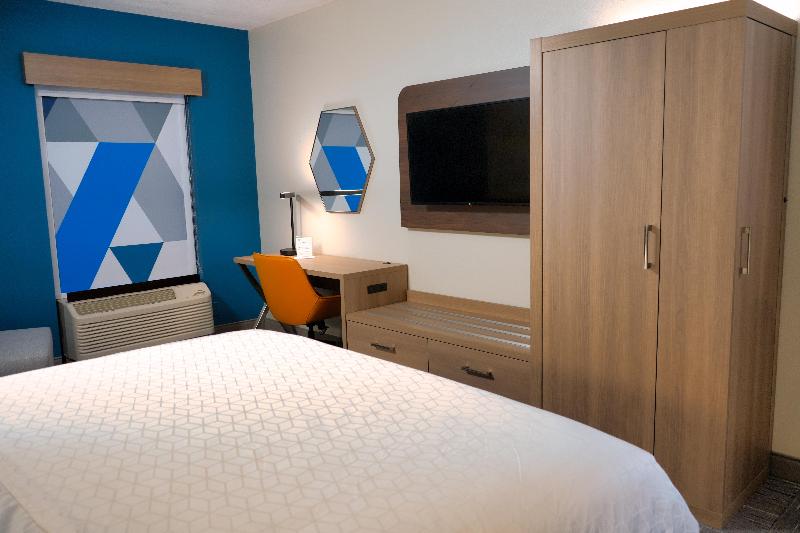 스탠다드 룸, Holiday Inn Express Hotel & Suites Tampa Oldsmar, An Ihg