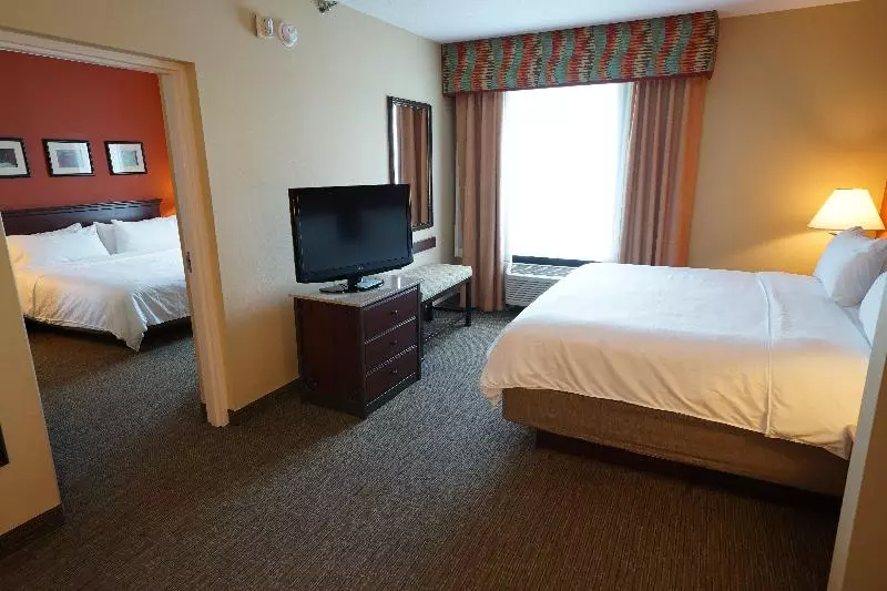 スイート, Holiday Inn Express Hotel & Suites Tampa Oldsmar, An Ihg