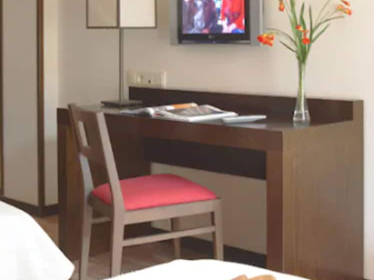 Номер Стандарт, Isla De La Garena