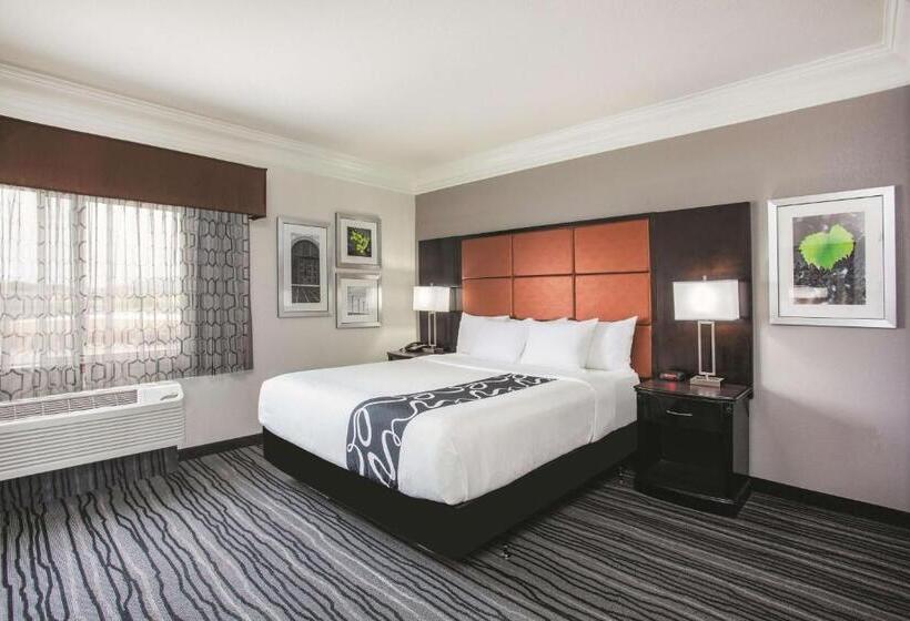 Номер Стандарт Кровать Кинг Адаптированный для Инвалидов, La Quinta By Wyndham Dublin   Pleasanton