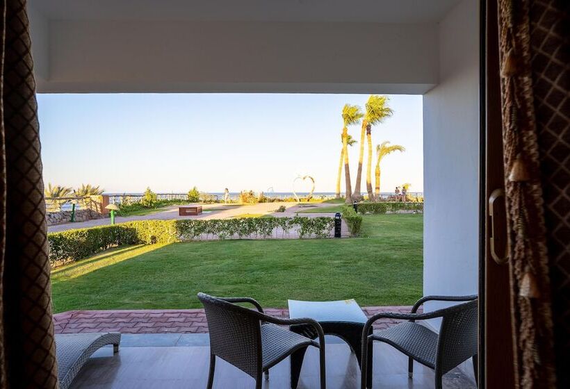 Королевский Люкс, Nubian Island, Families And Couples Only