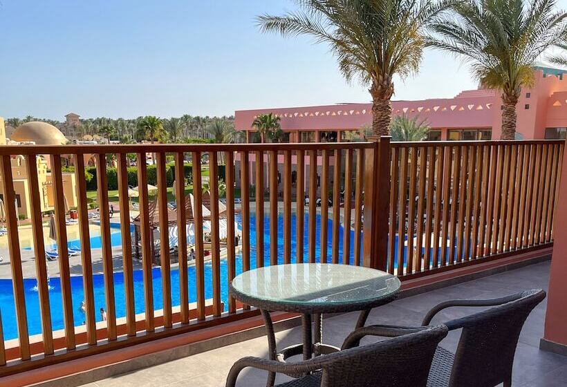 Президентский Люкс, Nubian Island, Families And Couples Only