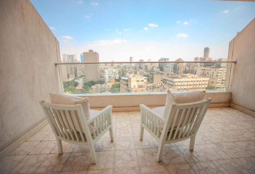 اتاق استاندارد با چشم‌انداز شهر, Om Kolthoom
