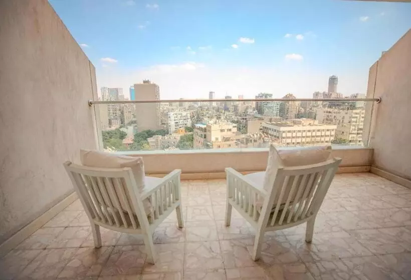 اتاق استاندارد با چشمانداز شهر, Om Kolthoom