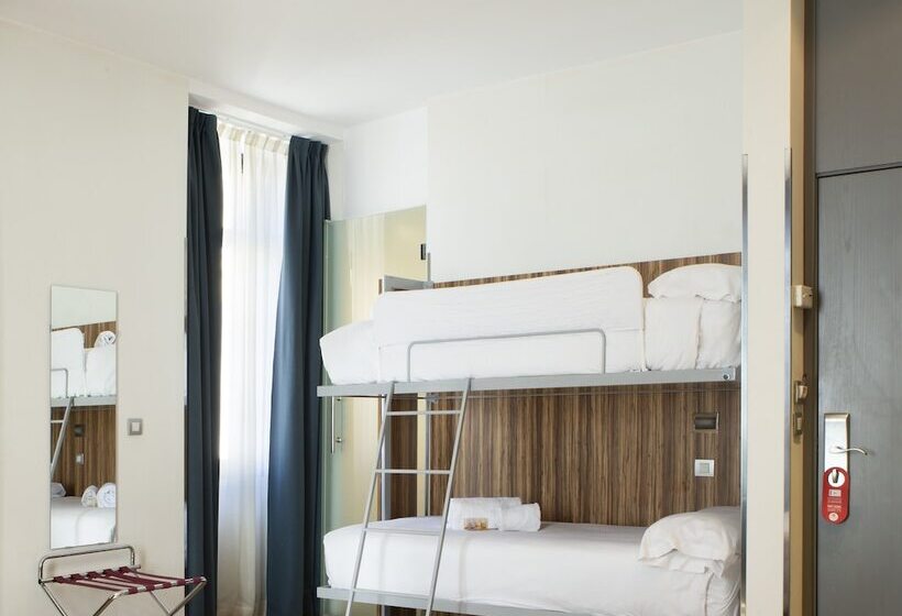 スタンダード4人部屋, Petit Palace Plaza Del Carmen