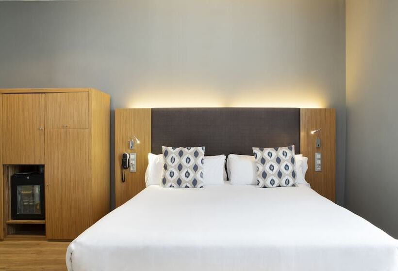 バルコニー付スタンダード4ベッドルーム, Petit Palace Plaza Del Carmen