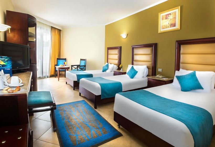 اتاق استاندارد سه تخته با چشم‌انداز استخر, V Hotel Sharm El Shiekh