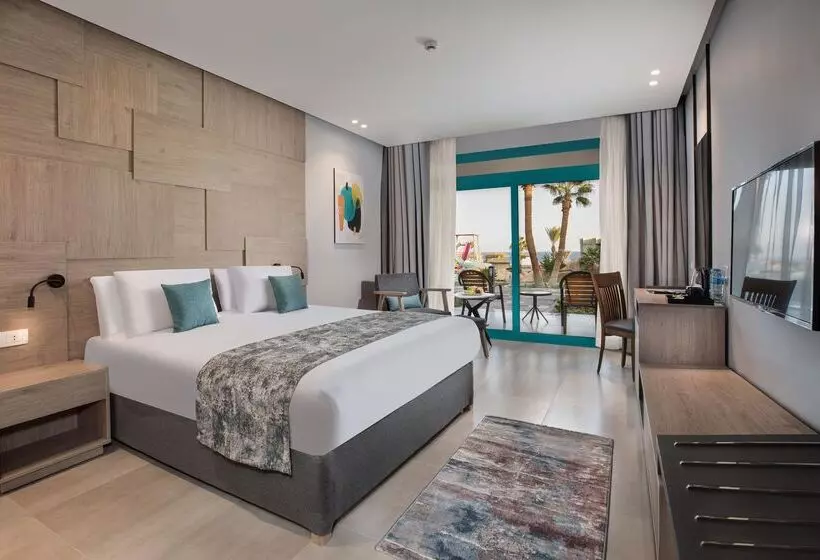 اتاق پرمیوم با چشم‌انداز دریا, V Hotel Sharm El Shiekh