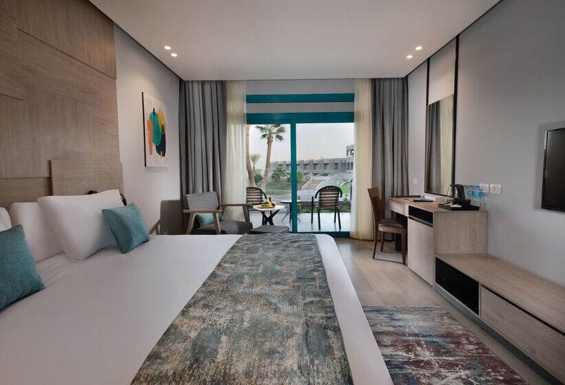 اتاق پرمیوم با چشم‌انداز دریا, V Hotel Sharm El Shiekh