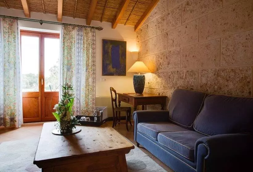 Superior Room with Terrace, Casal Santa Eulàlia