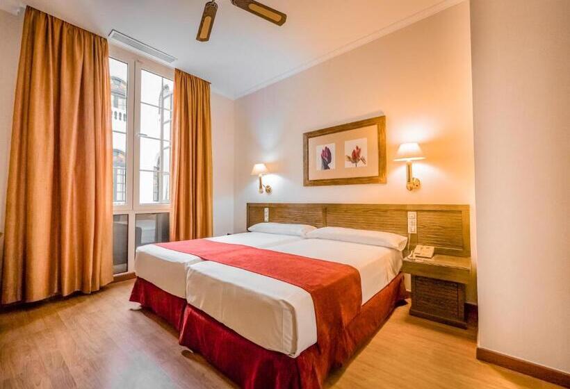 Номер Стандарт Индивидуальный, Senator Cádiz