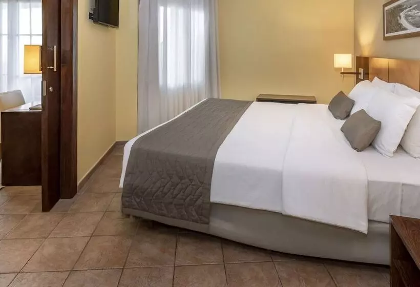 سوییت جونیور با چشم‌انداز دریا, Serhs Natal Grand Hotel & Resort