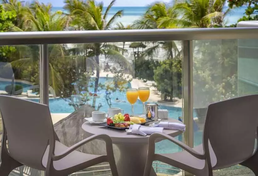 سوییت جونیور با چشم‌انداز جانبی دریا, Serhs Natal Grand Hotel & Resort